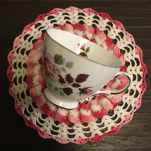 Royal Vale Ridgway Pottery England White Porcelain Rose Teacup & Saucer - Picture 14 of 16